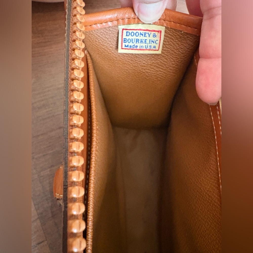 Vintage Dooney & Bourke Leather Shoulder Bag Burgundy & Tan *No Crossbody Strap - Picture 4 of 11